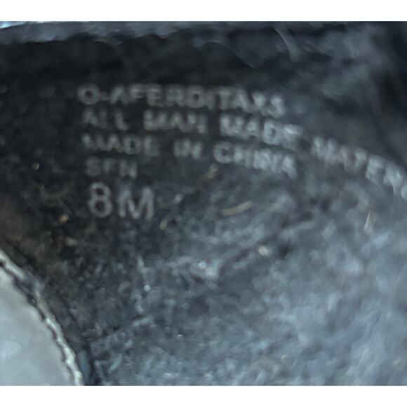 Nine West Black Faux Leather
Strappy 4” Stiletto Heels‎ Shoes Size 8
*Flaws - Picture 4 of 11